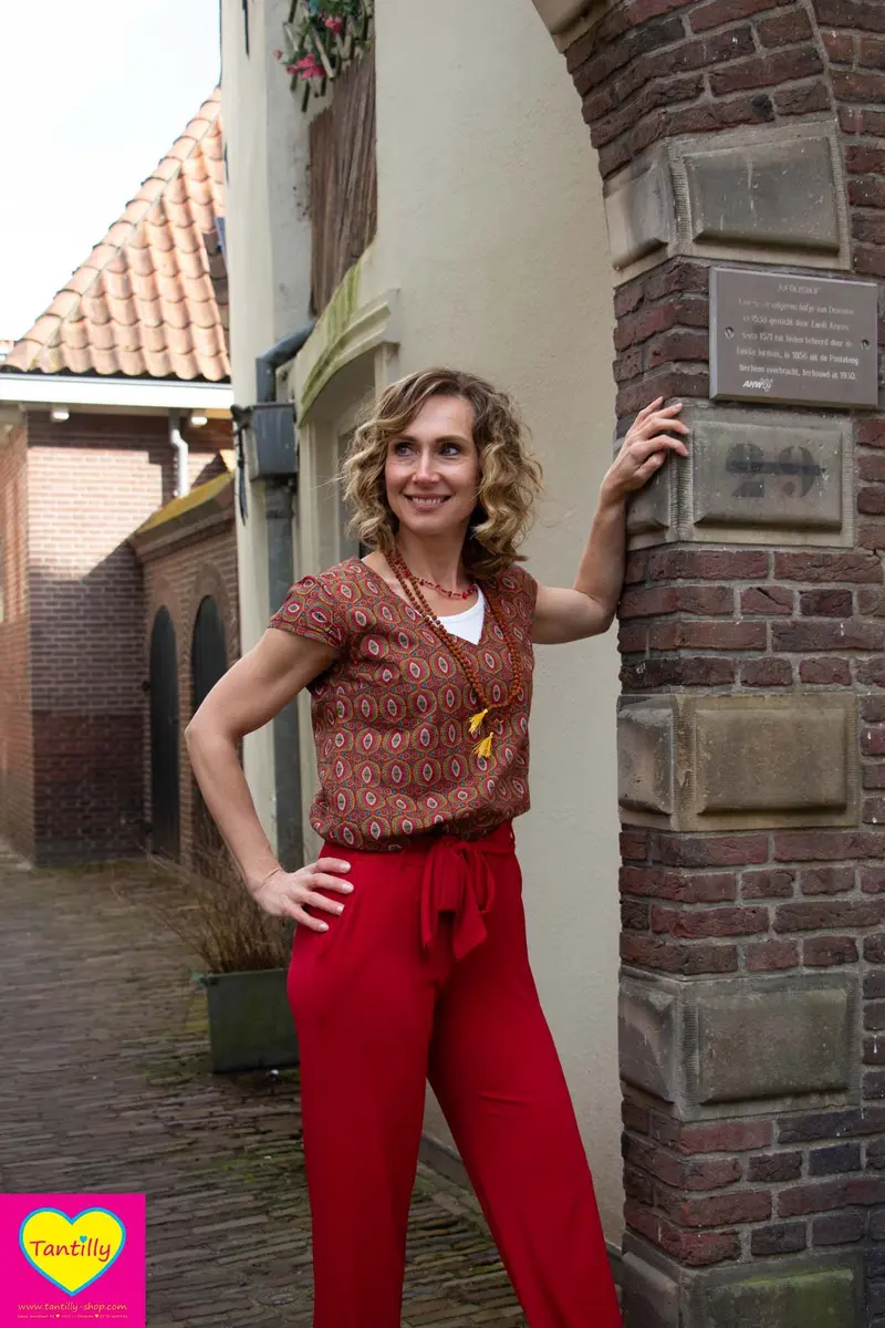 Alma blouse katoen- gemaakt door Tantilly- retro print