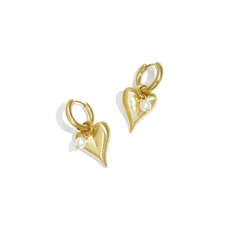Amor Pearl Drops Oorbellen Goudkleurig
