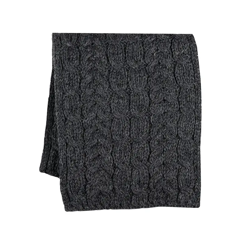 Aran cable scarf
