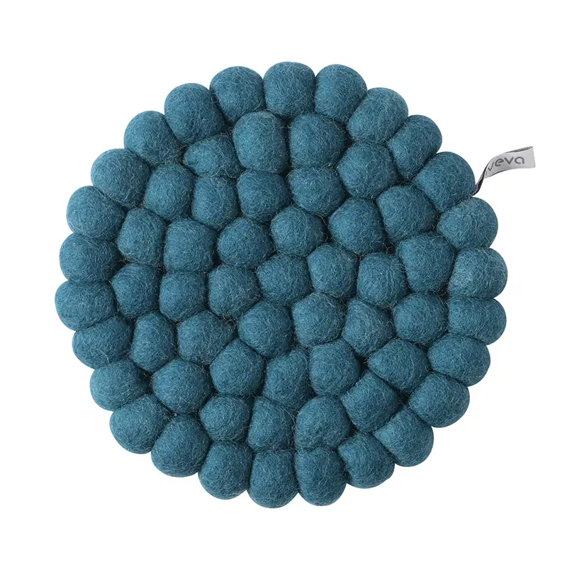 AVEVA - Trivet round | pannenonderzetter van wol 17cm.