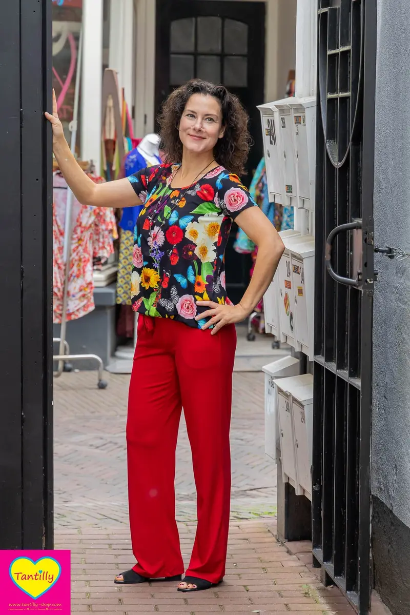 Balloon Top - butterfly garden- viscose