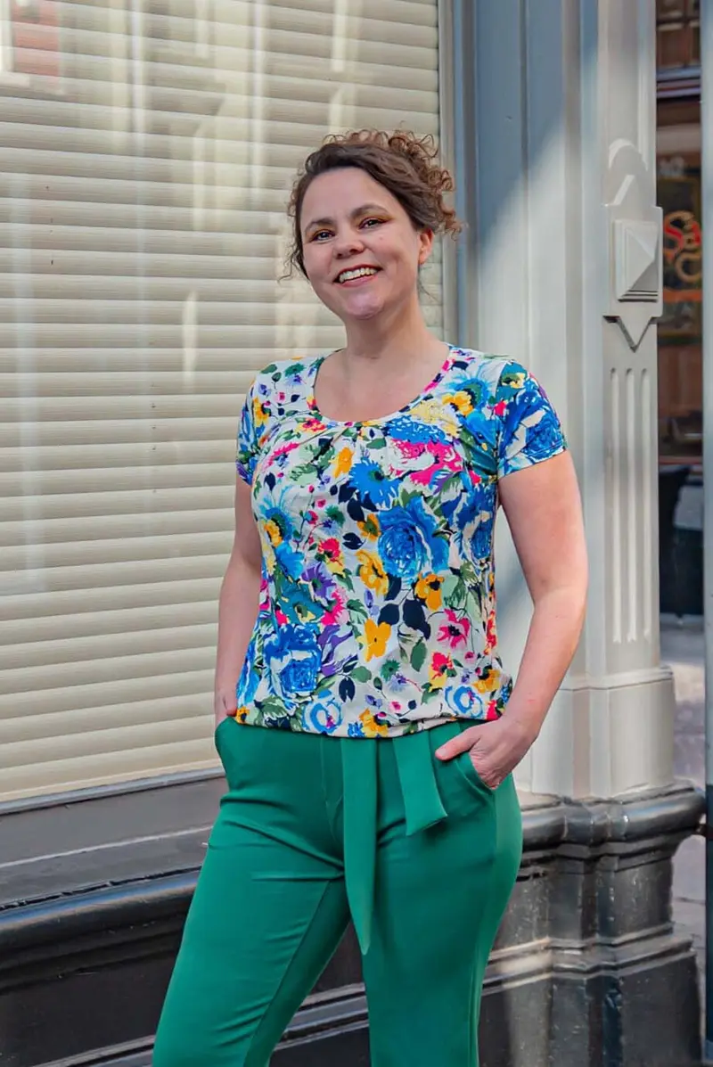 Balloon Top - off-white funky flower print