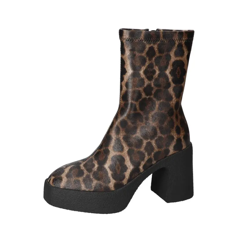 Booties, Cognac