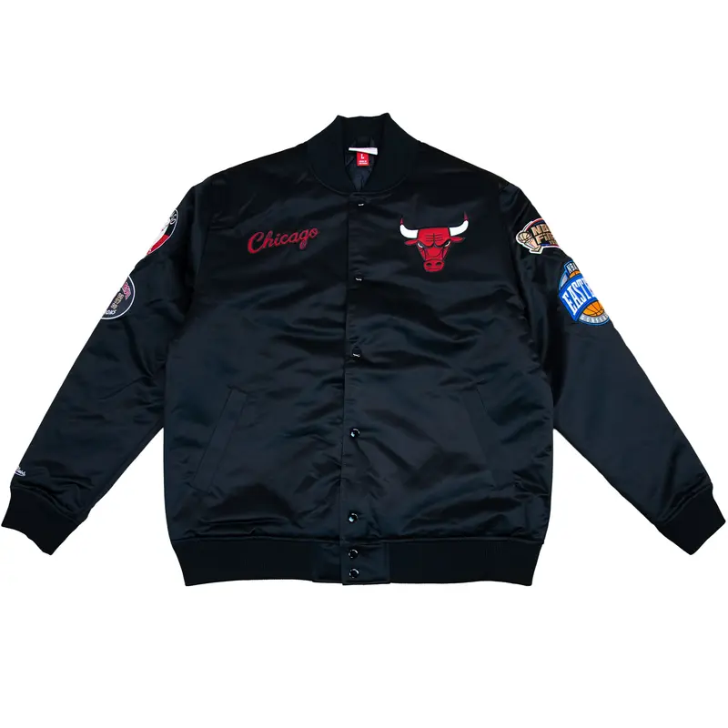 Chicago Bulls NBA Mitchell & Ness Blackout Heavyweight Satin Jacket Black