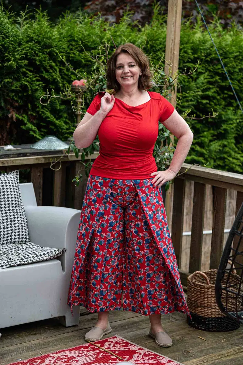 Cowl waterval top- felrood- viscose