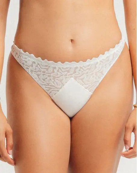 Electric Waves String 49460 494 NACRE