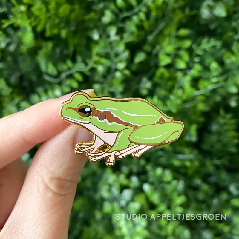 Enamel pin | European Green Tree Frog