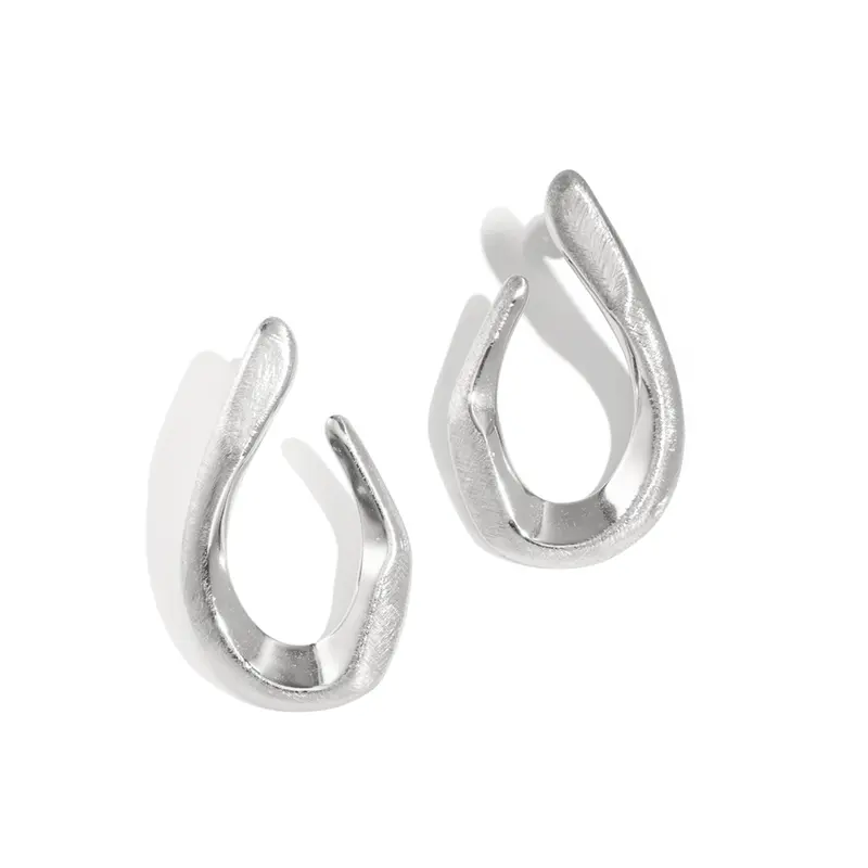 Flowy Hoops Oorbellen Zilverkleurig
