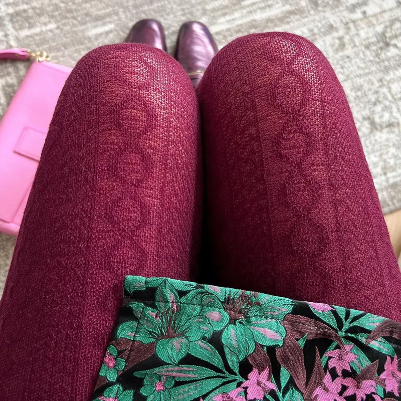 Grannies Cable Knit Wool Tights - Cherry