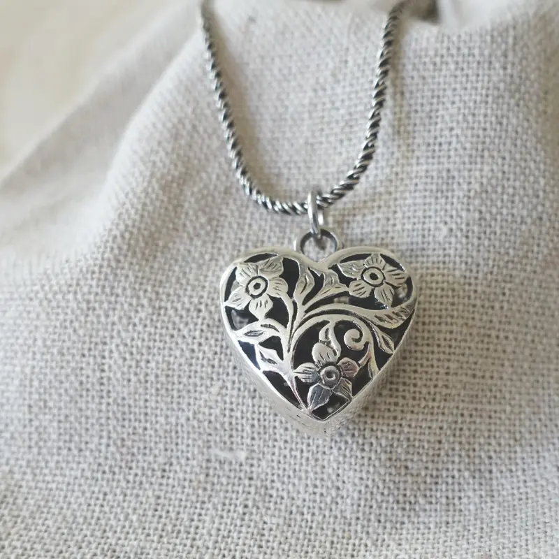 Hanger hart zonnebloem zilver