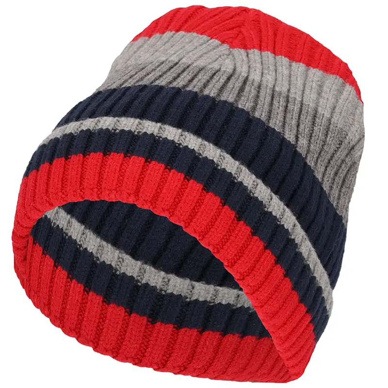 Jongens muts rood-grijs. Maat