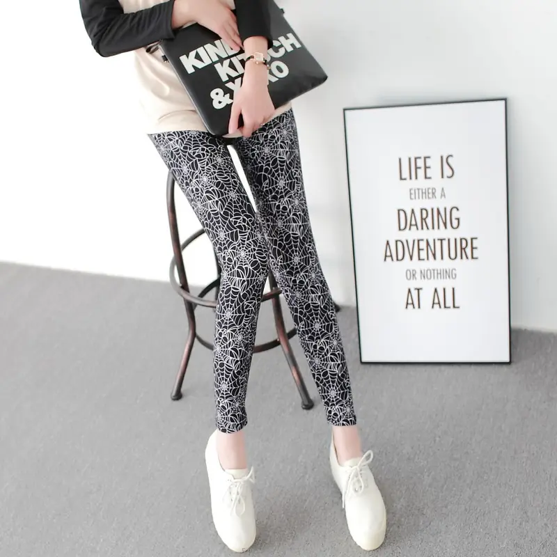 Legging met spinnenweb print