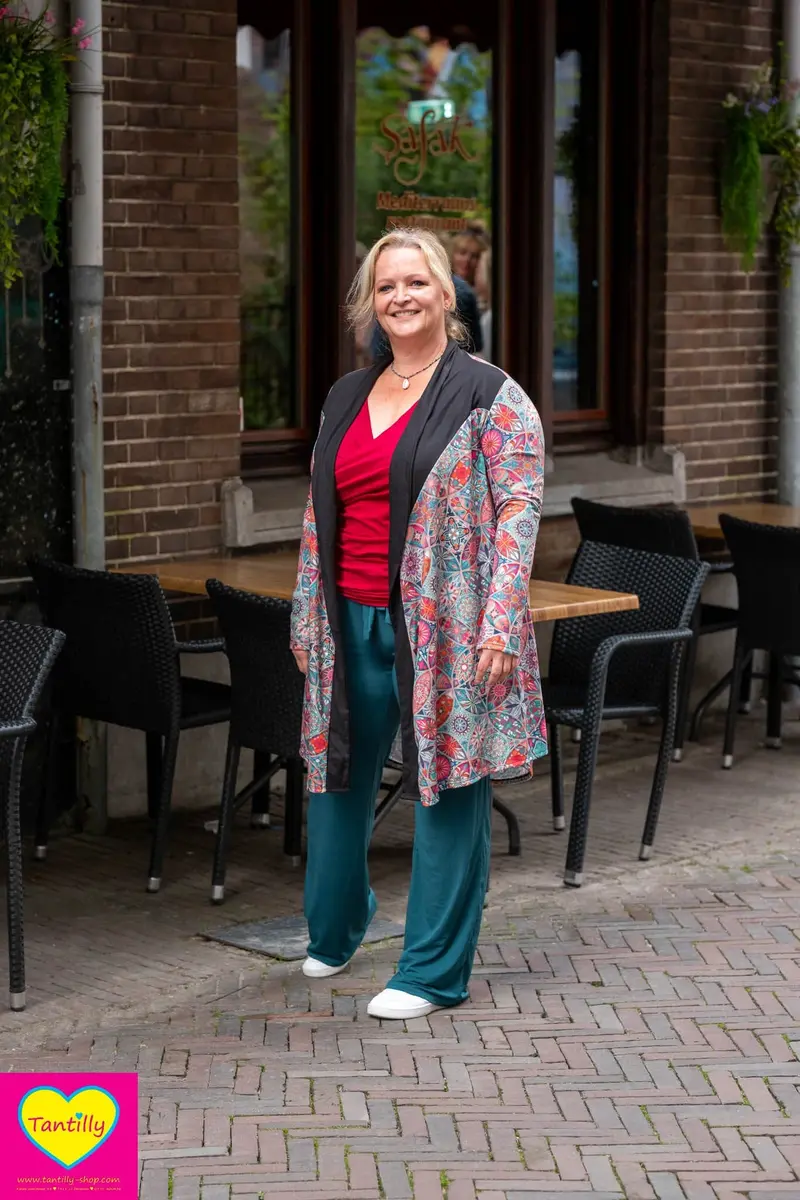 Paloma cardigan - warm viscose -happy mandala