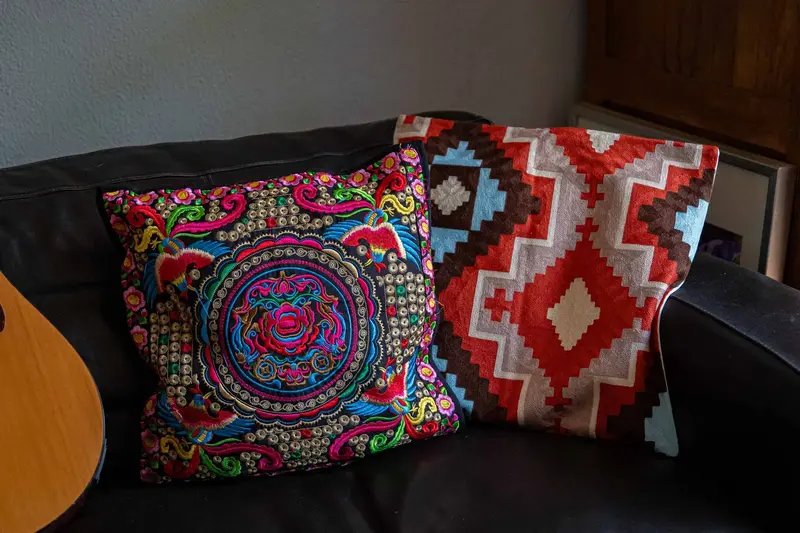 Pillow cover embroidery - cotton -zigzag