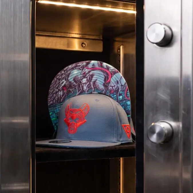 Rats Snapback - Grey/Red