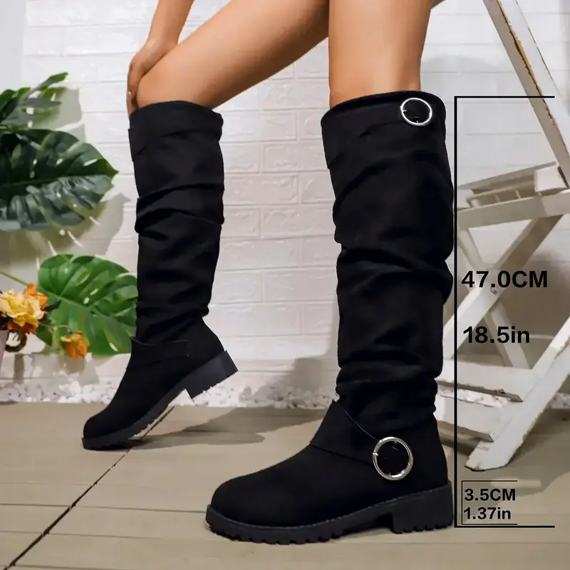 Slouchy kniehoge laarzen met gespdetail
