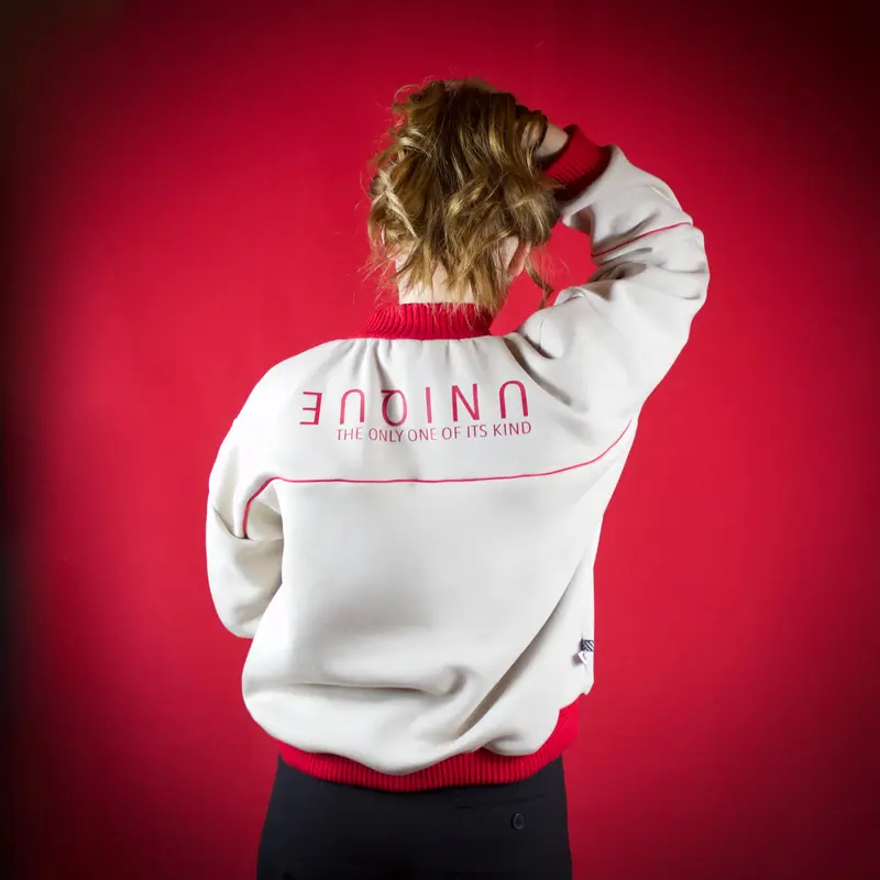 SOOI SWEATER UNIQUE