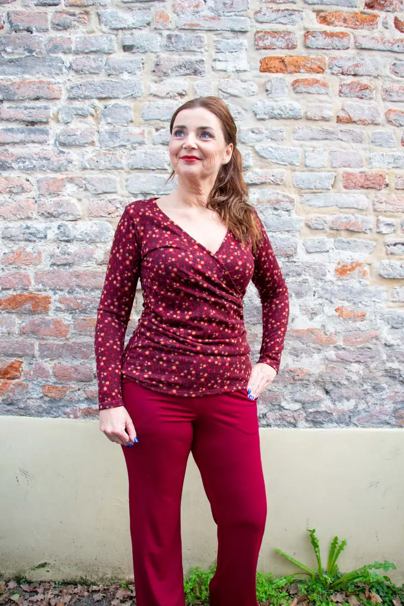 Tantilly winter twisted top - romantic flowers- warm fabric