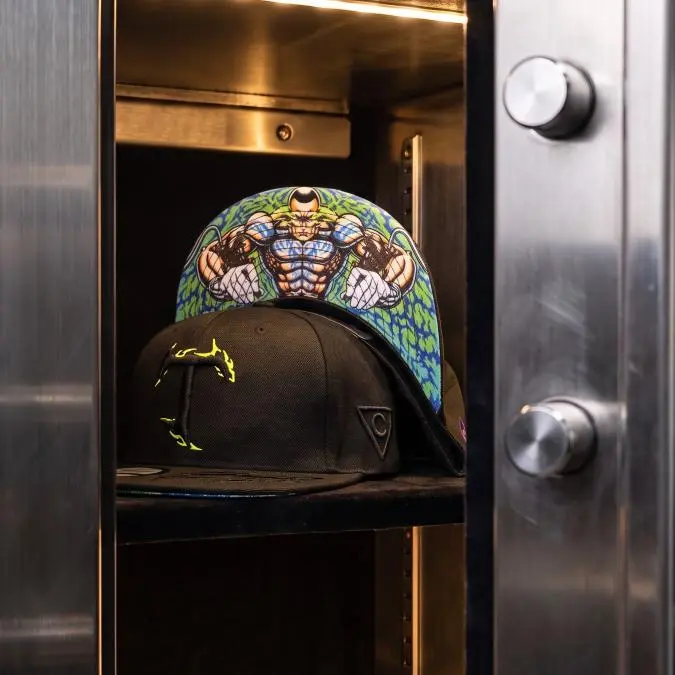 Tattooed Snapback - Black