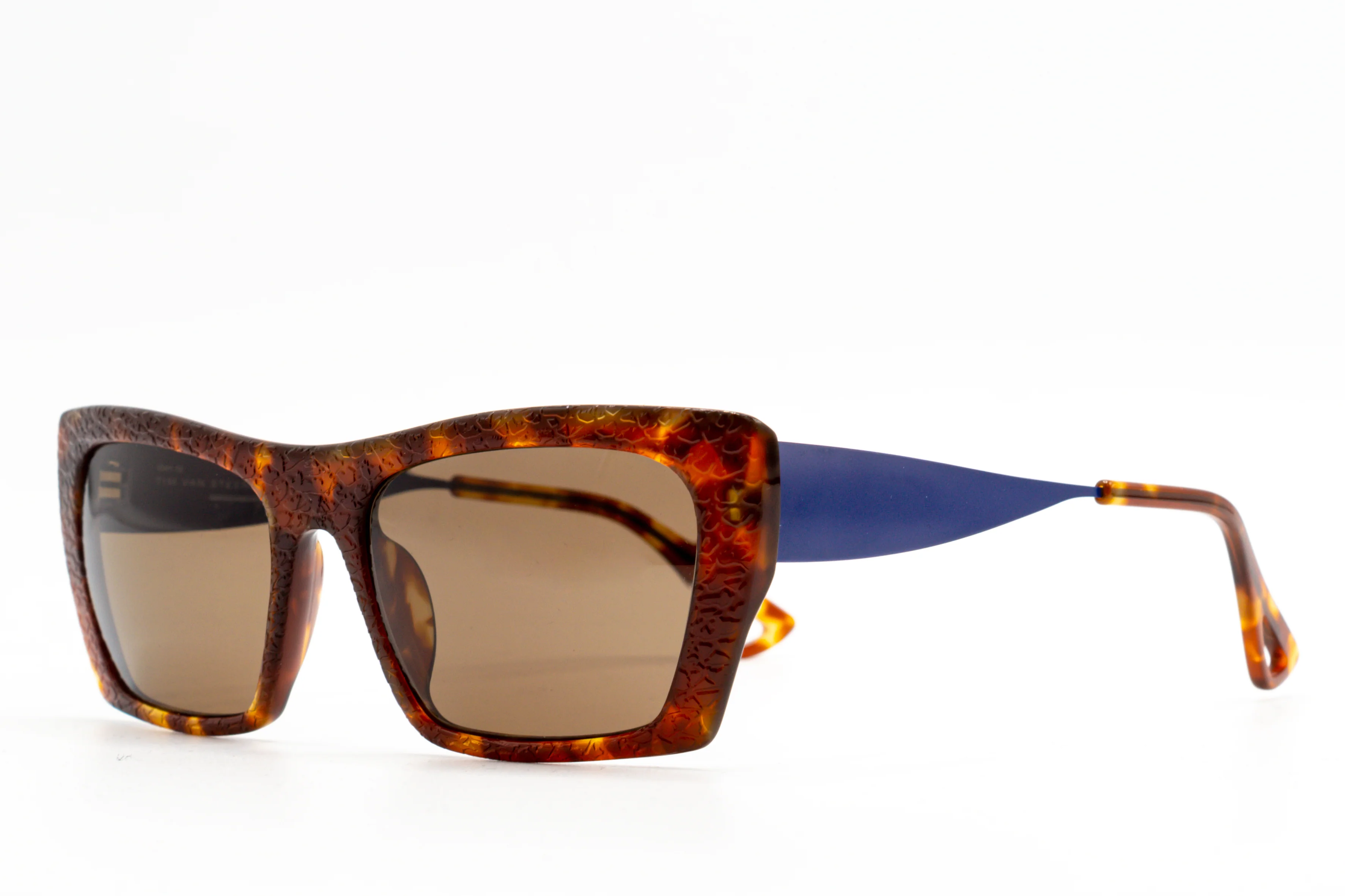 Theo Eyewear x Tim van Steenbergen - Consuelo 210