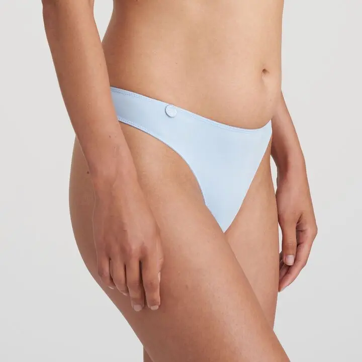 Tom String 0620820 Nuage