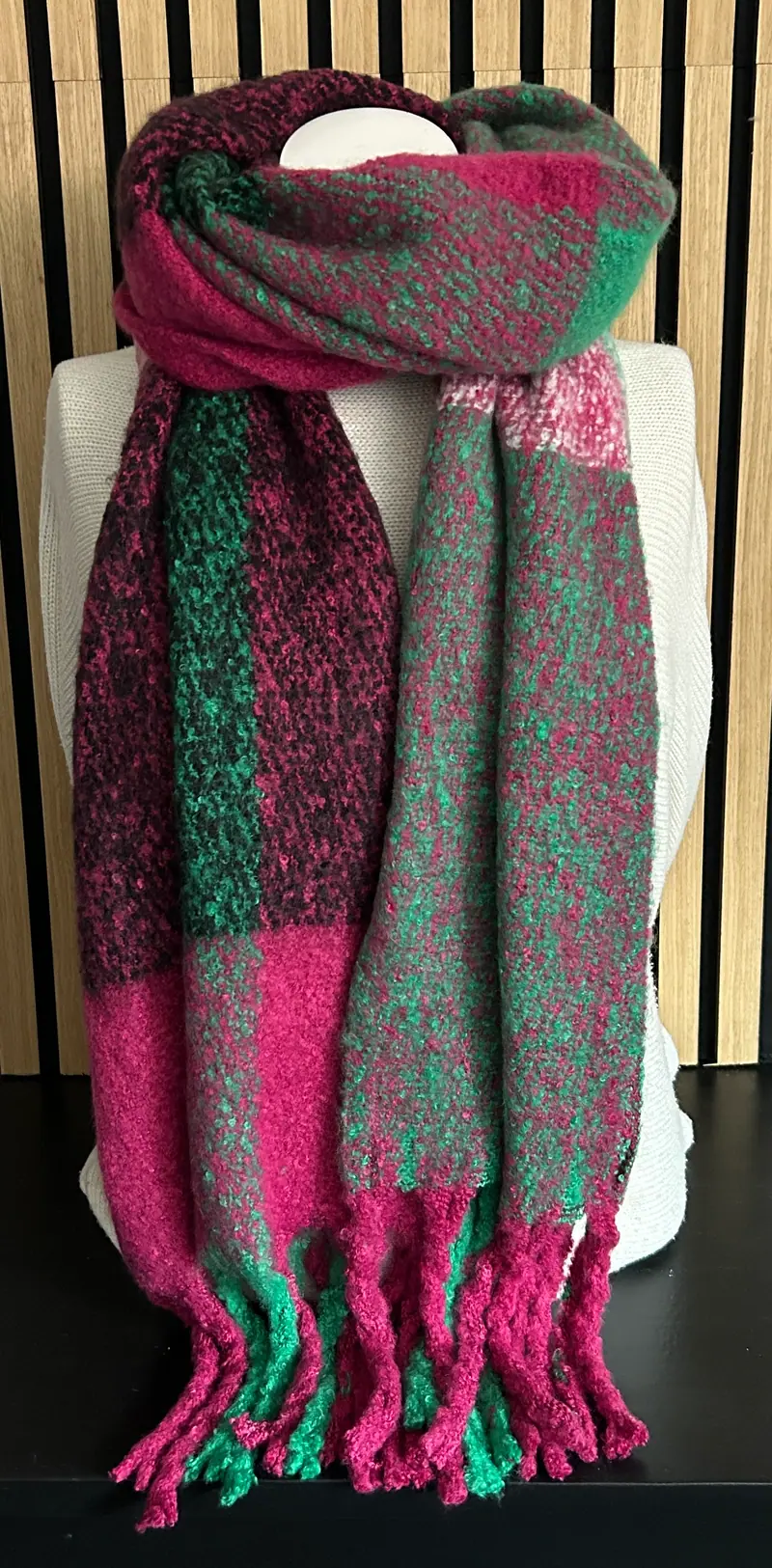 Wintersjaal groen-fuchsia