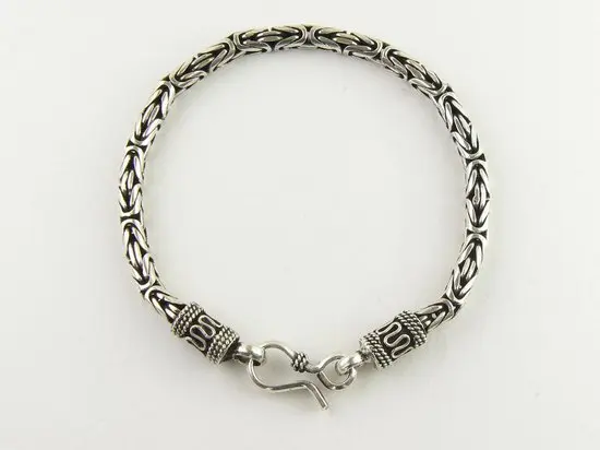 Zilveren armband met koningsschakel
