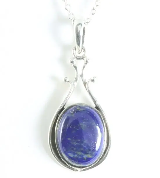 Zilveren hanger met lapis lazuli aan ketting