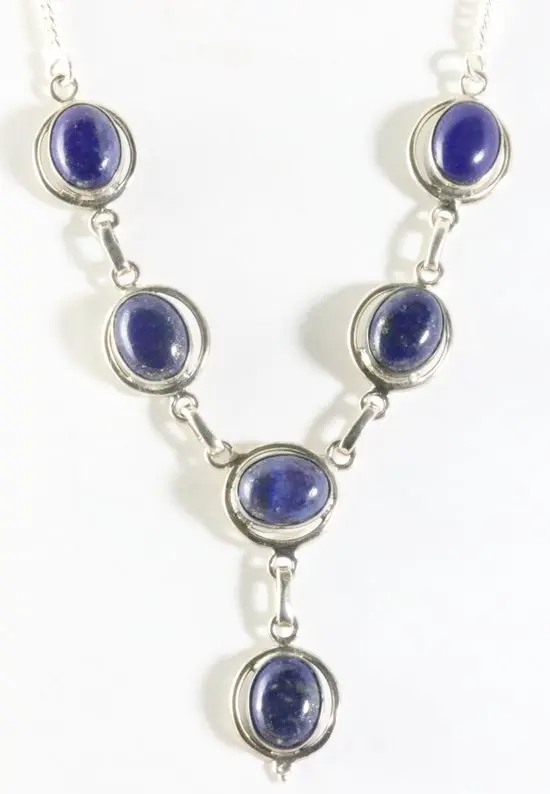 Zilveren ketting met lapis lazuli