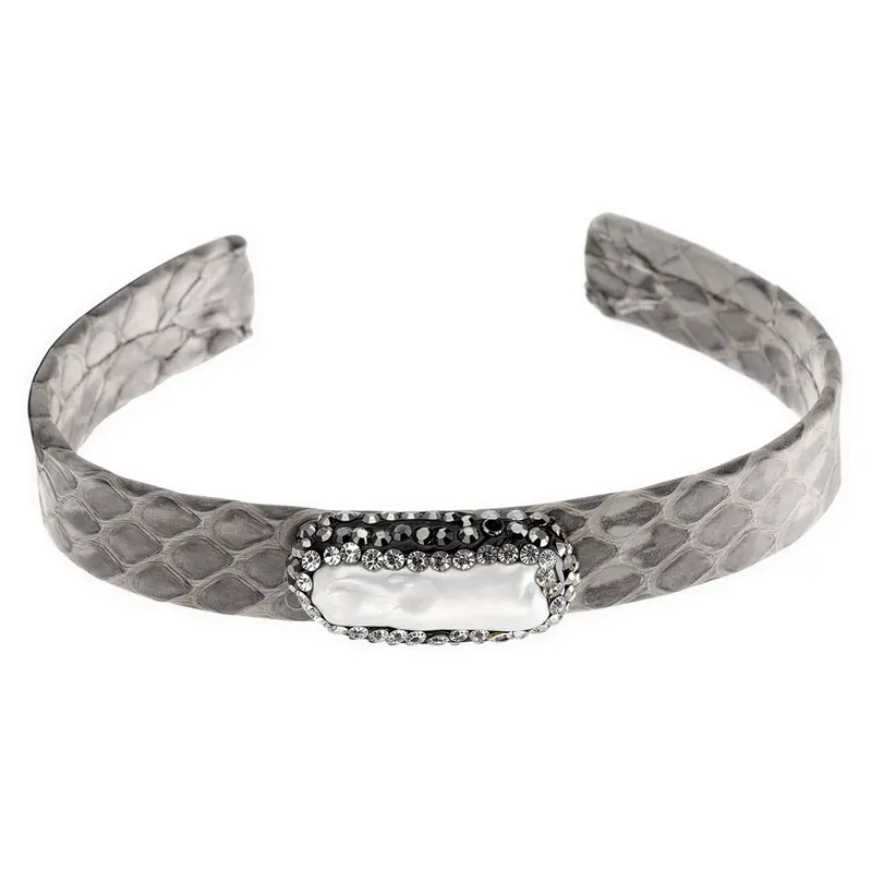 Zoetwater parel armband Bright Biwa Pearl Grey Leather