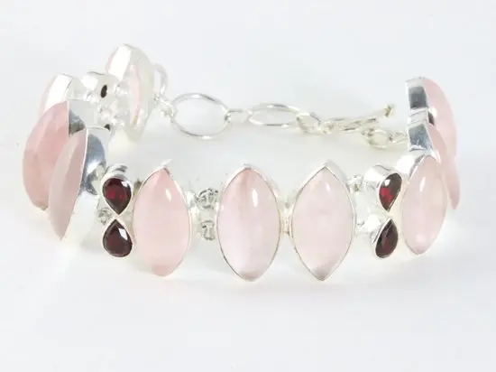 Zware zilveren armband met rozenkwarts en granaat