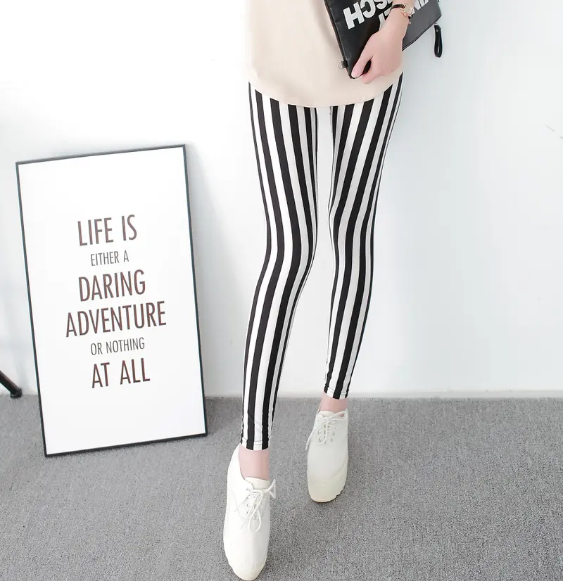 Zwart-wit gestreepte legging