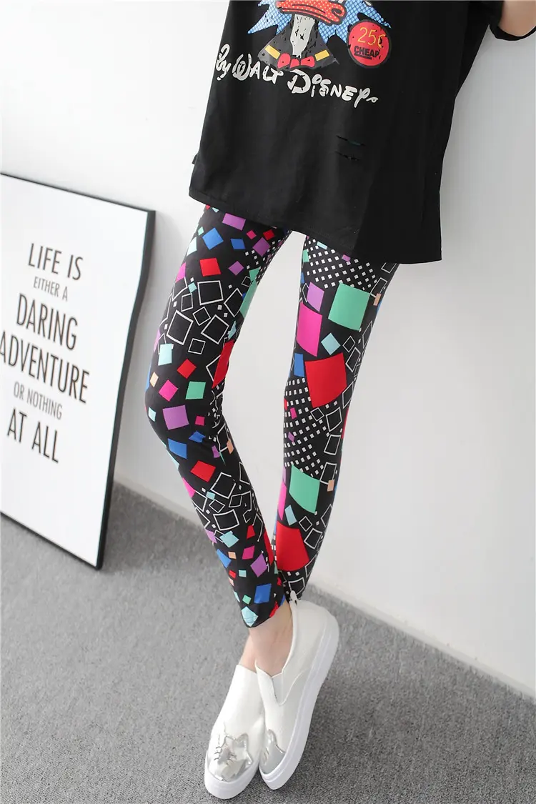 Zwarte legging met gekleurde figuren